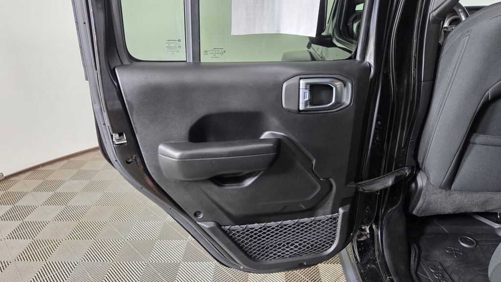 Used 2021 Jeep Wrangler Unlimited Sport AWD/4WD image 29