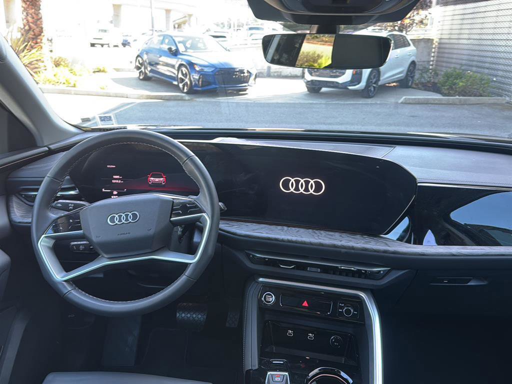 Used 2025 Audi Q5 Premium Plus w/ Premium Plus image 10