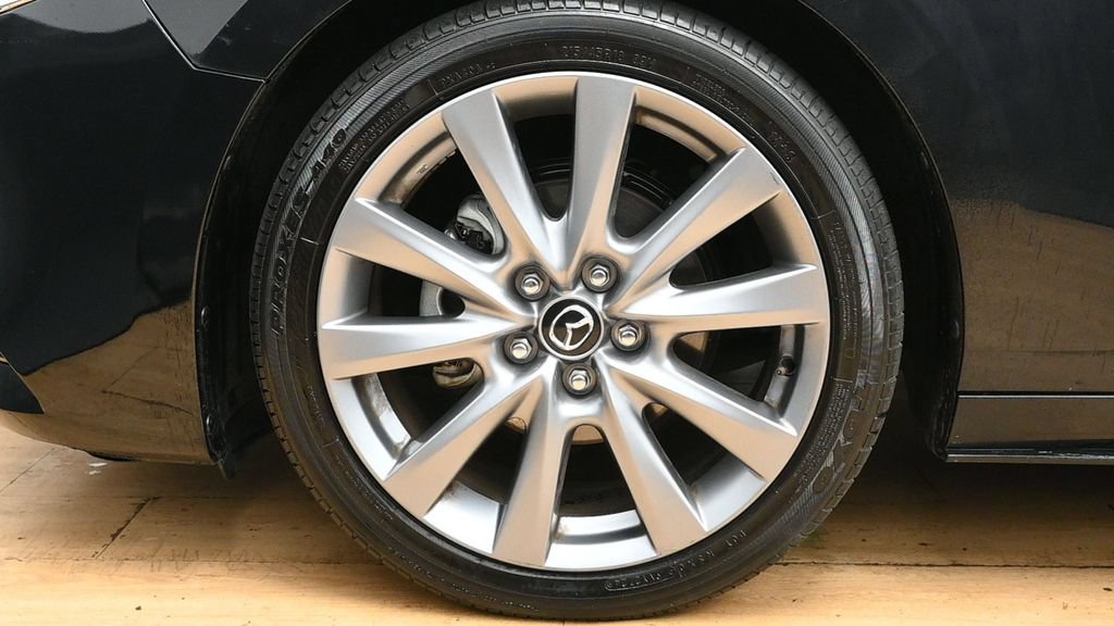 Used 2025 MAZDA MAZDA3 s FWD image 9