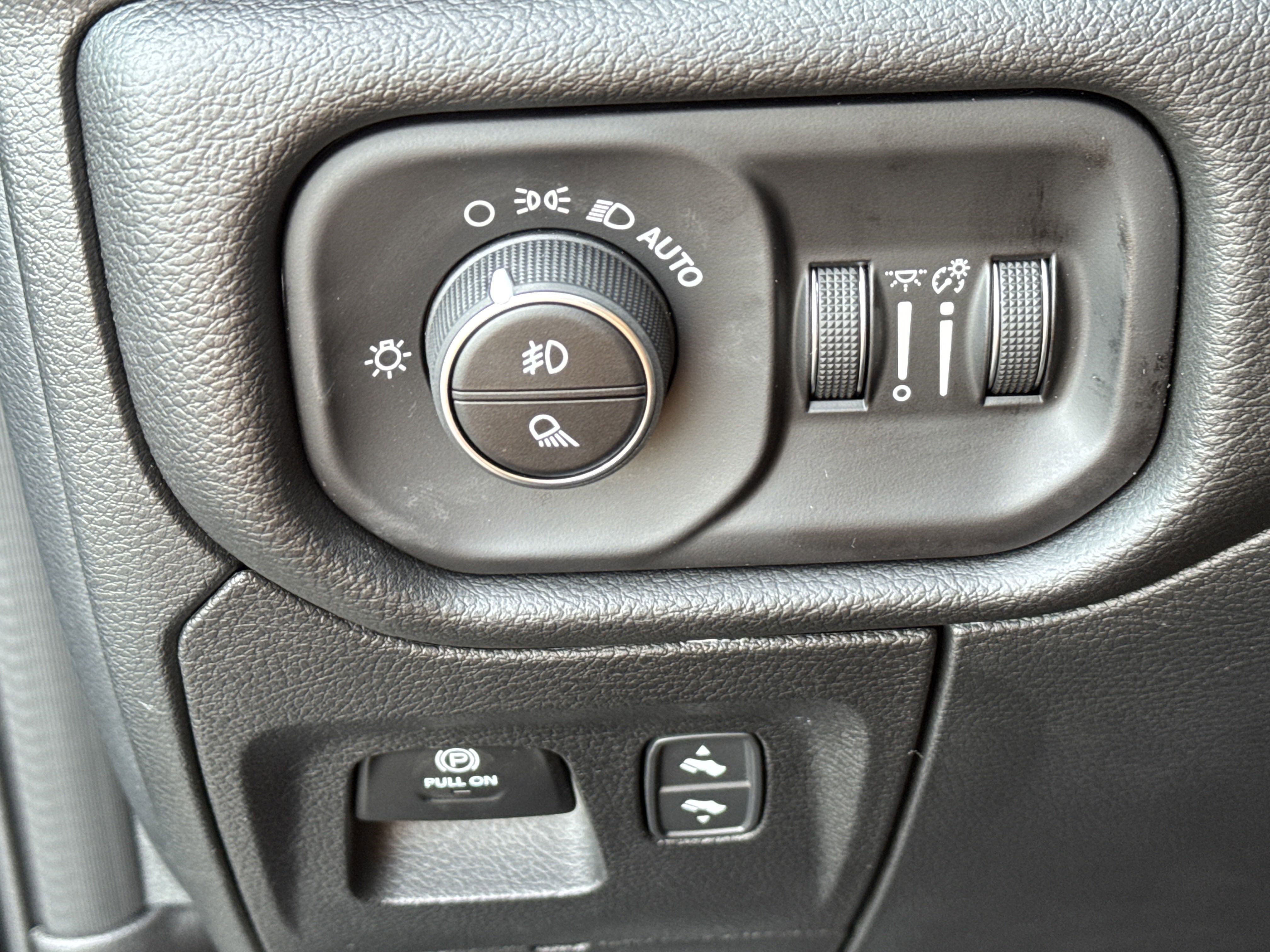 New 2026 RAM 1500 Laramie w/ Night Edition image 37