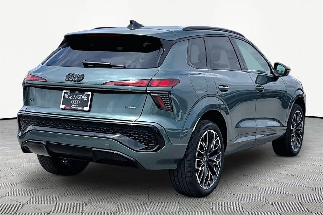 New 2026 Audi Q3 quattro 2.0T AWD/4WD image 2