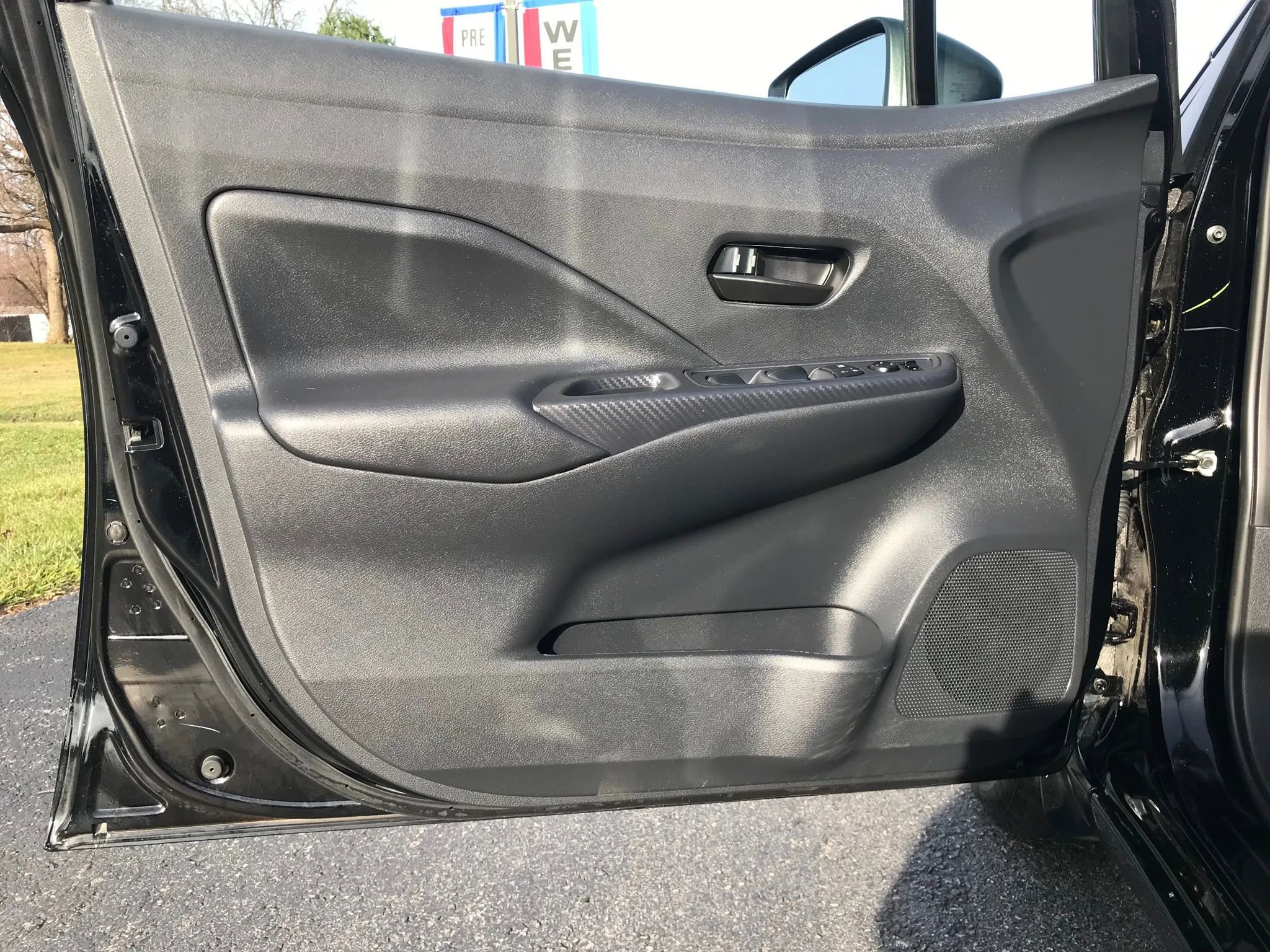 Used 2024 Nissan Versa S w/ Trunk Package image 11