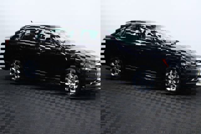 Used 2016 Volkswagen Passat 1.8T S image 3