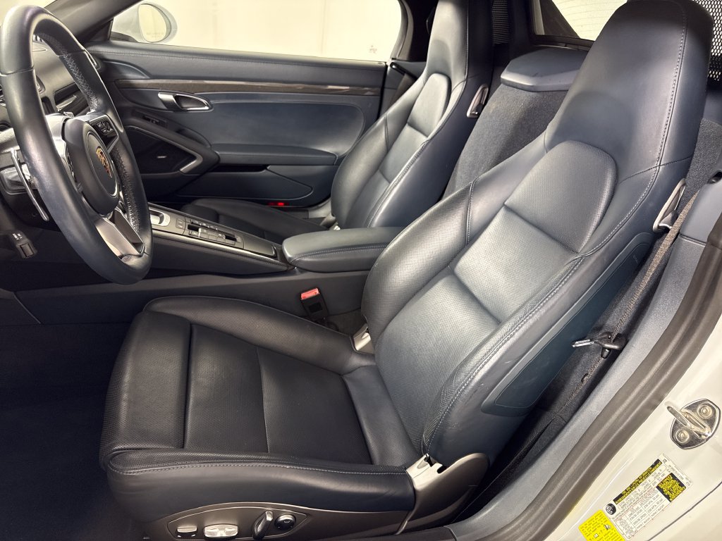 Used 2017 Porsche 718 Boxster S RWD image 9