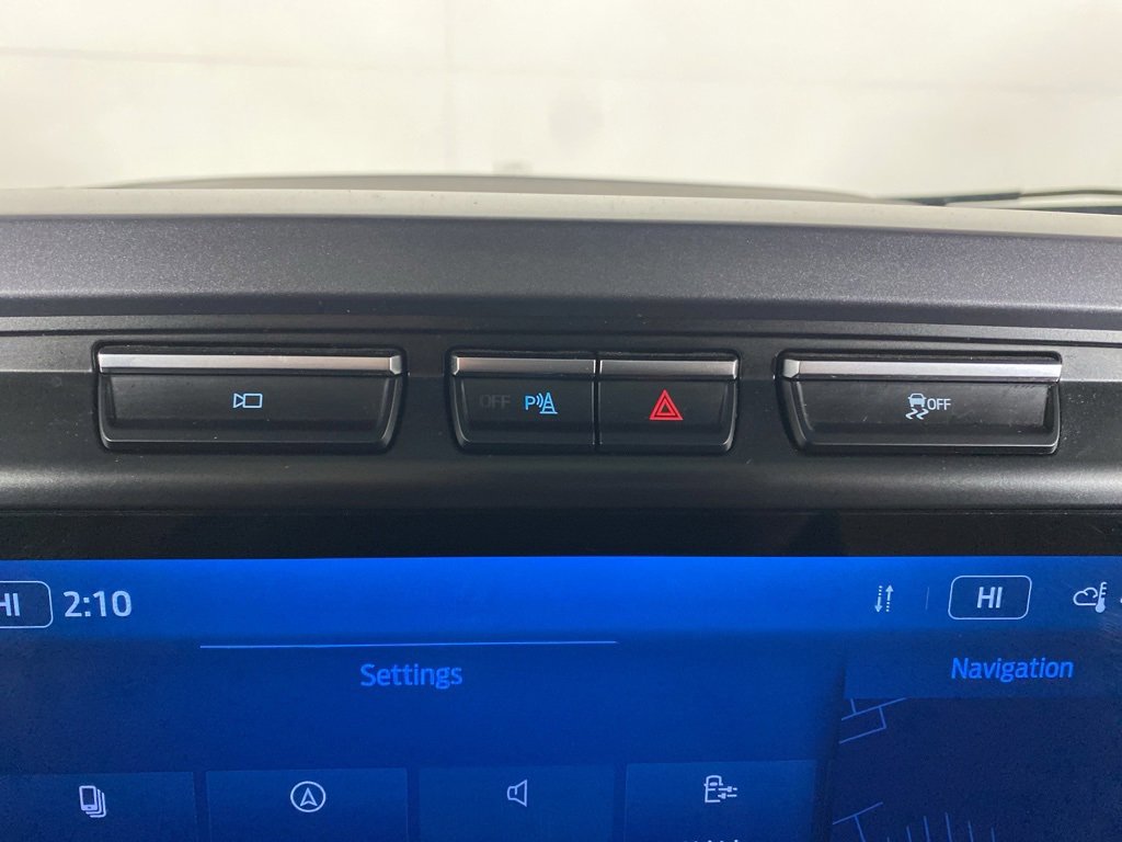 Used 2023 Ford F150 Lariat w/ Equipment Group 502A High image 5