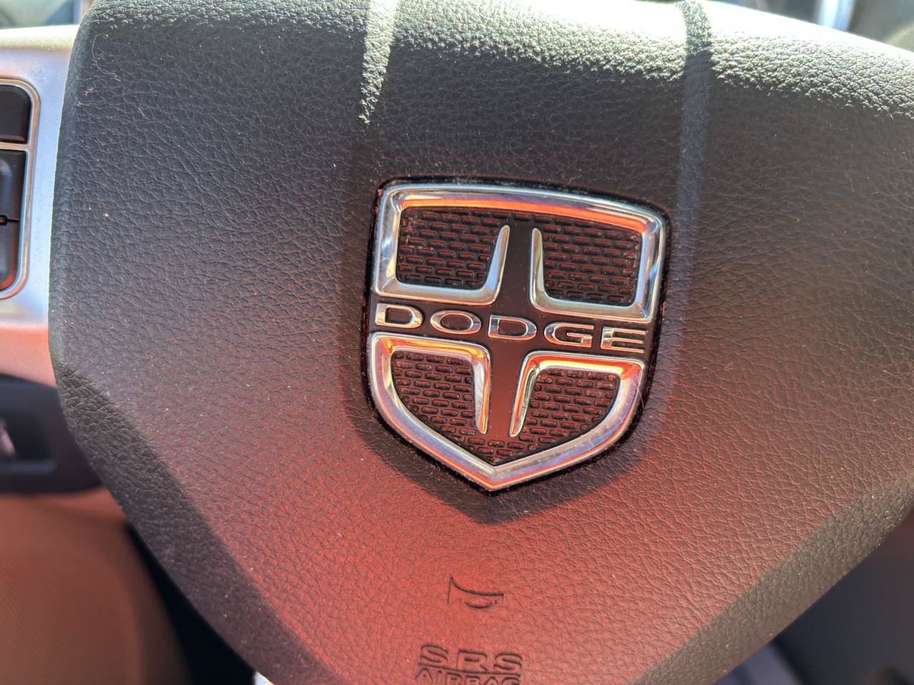 Used 2016 Dodge Grand Caravan SXT w/ Rear Park Assist Package FWD image 17