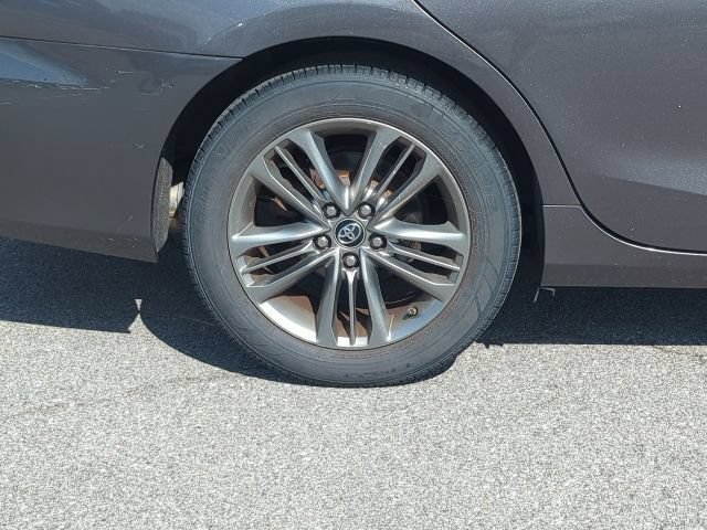 Used 2017 Toyota Camry SE FWD image 11