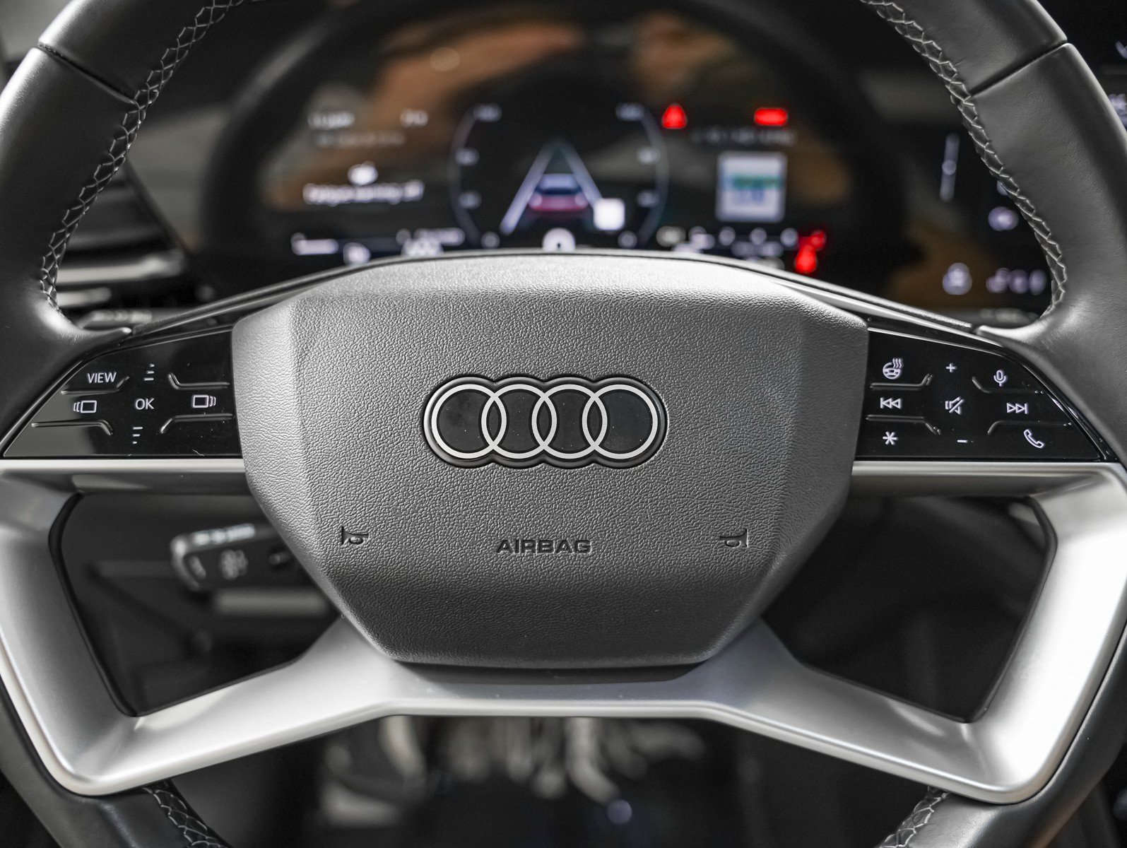 Certified 2025 Audi Q5 Premium w/ Convenience Package AWD/4WD image 16
