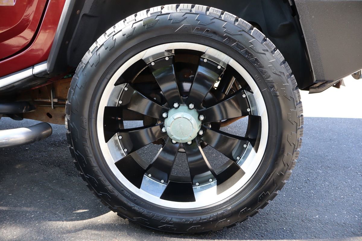 Used 2005 HUMMER H2 SUT w/ Preferred Equipment Group AWD/4WD image 42