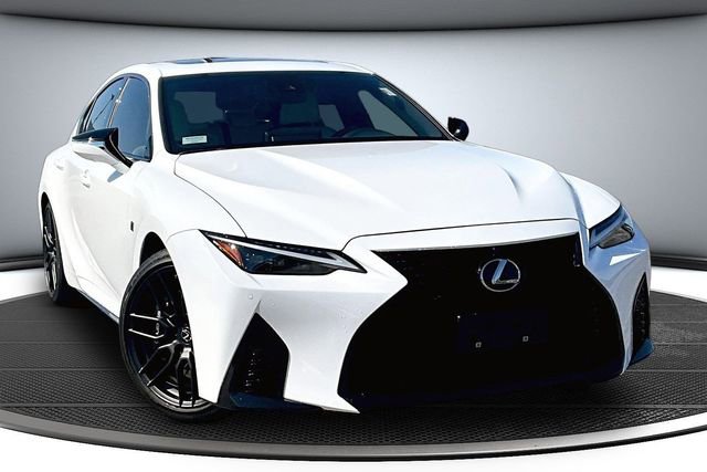 Used 2023 Lexus IS 500 image 3