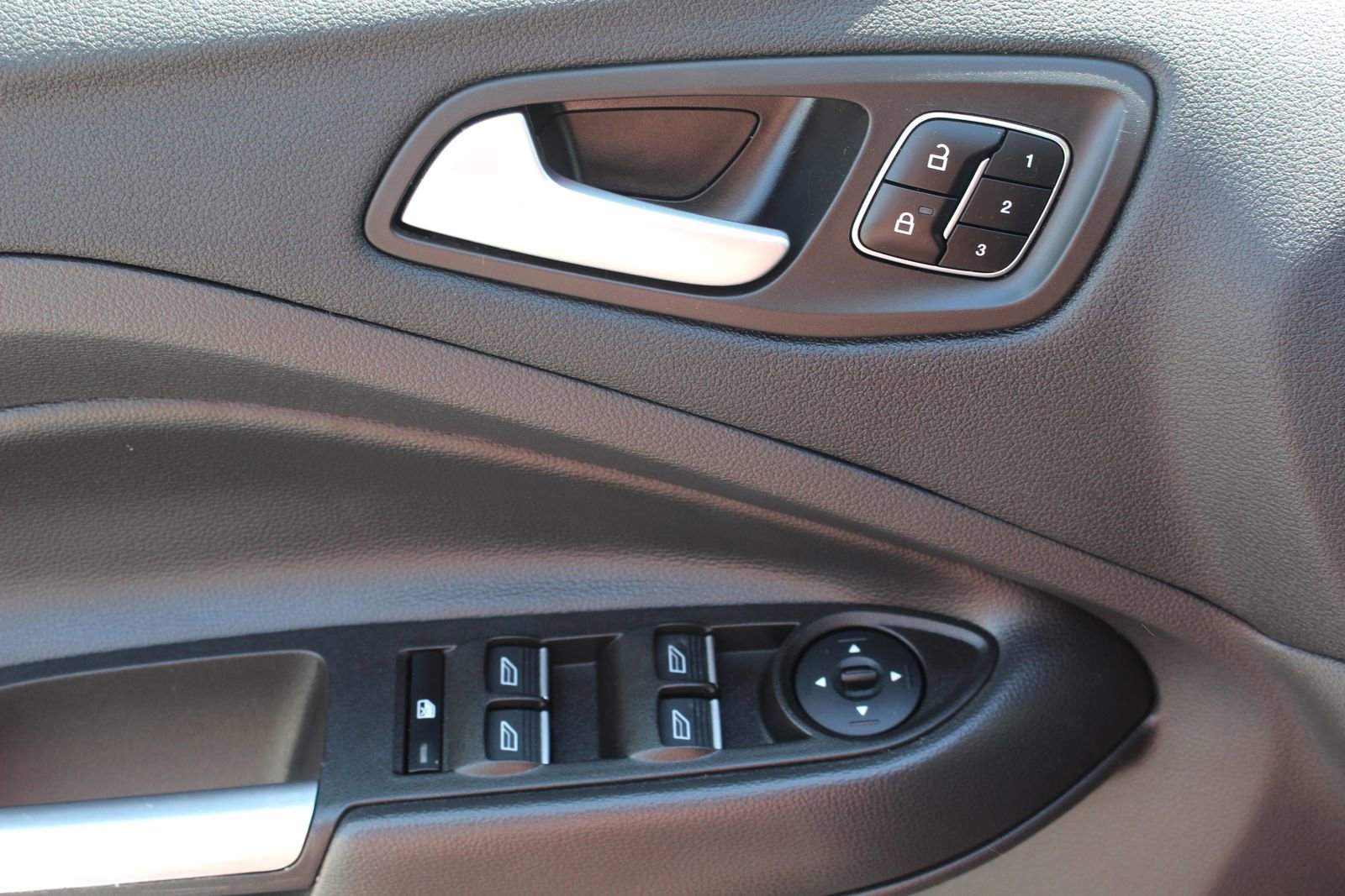 Used 2017 Ford Escape Titanium w/ Equipment Group 301A image 16