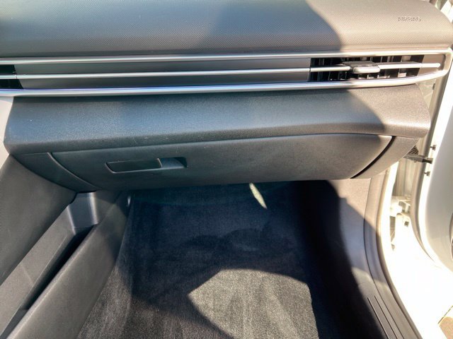 Used 2023 Hyundai Elantra Limited w/ Cargo Package FWD image 34