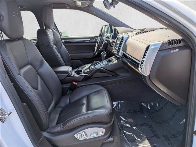 Used 2016 Porsche Cayenne GTS AWD/4WD image 21