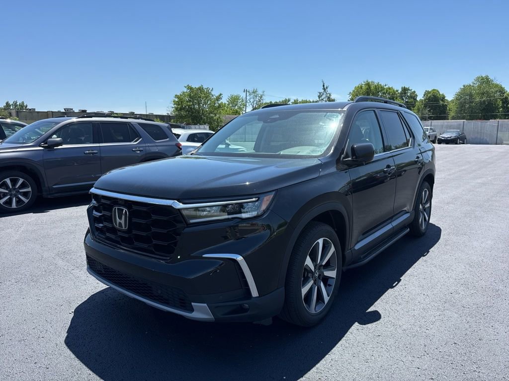 Used 2024 Honda Pilot Elite image 3