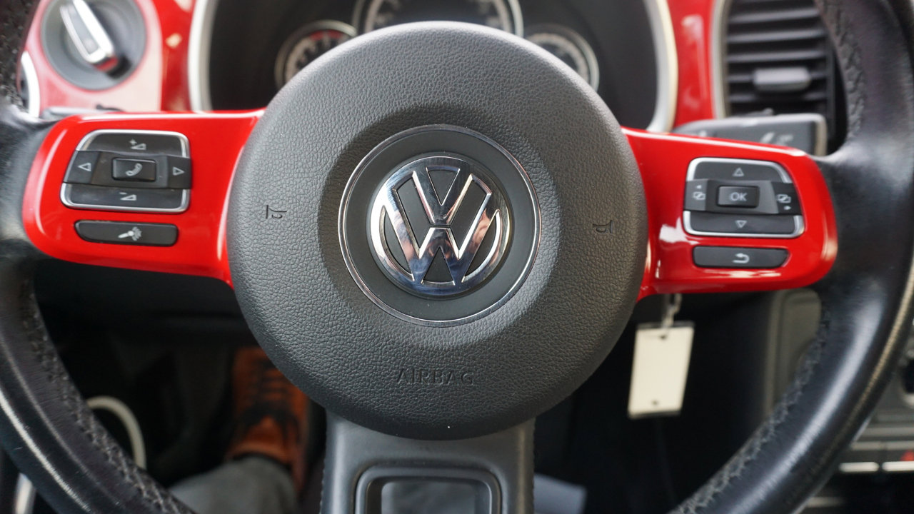 Used 2014 Volkswagen Beetle 2.5 image 22