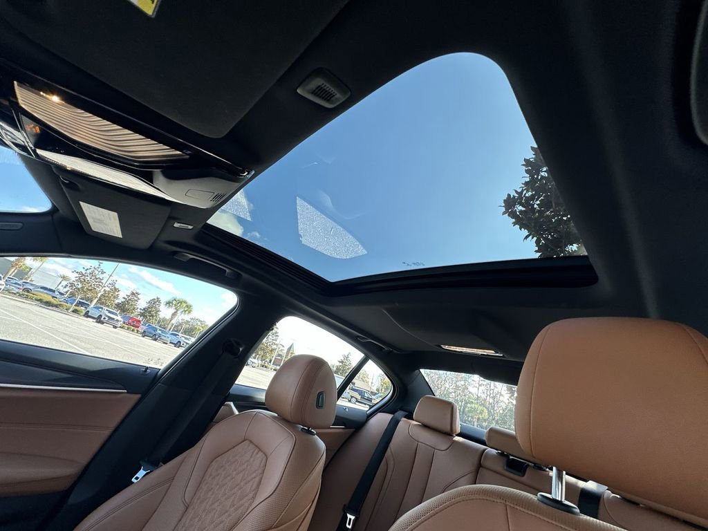 Certified 2023 BMW 540i w/ M Sport Package image 26