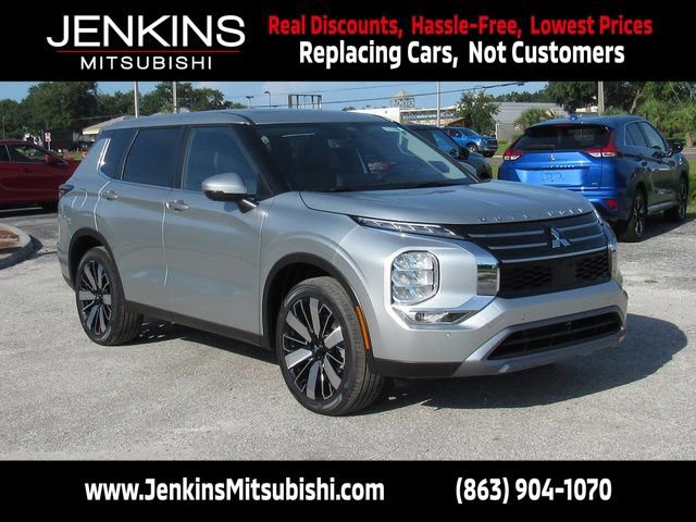 New 2025 Mitsubishi Outlander SE