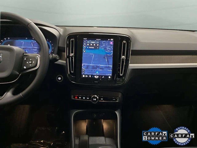 Used 2025 Volvo XC40 B5 Core image 14