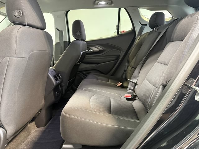 Used 2024 GMC Terrain SLE AWD/4WD image 18