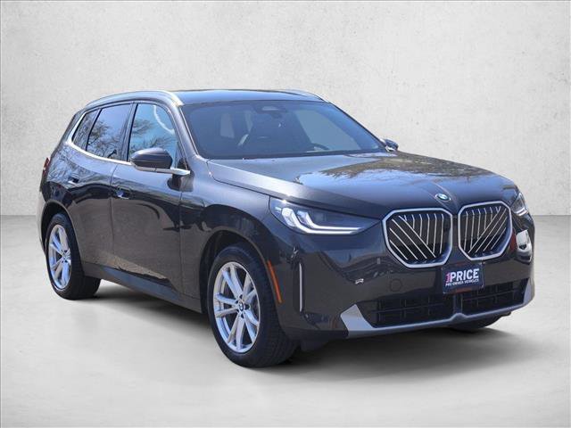 Used 2025 BMW X3 xDrive30i w/ Premium Package image 3