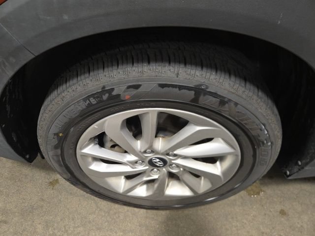 Used 2017 Hyundai Tucson SE w/ SE Popular Package 02 FWD image 11