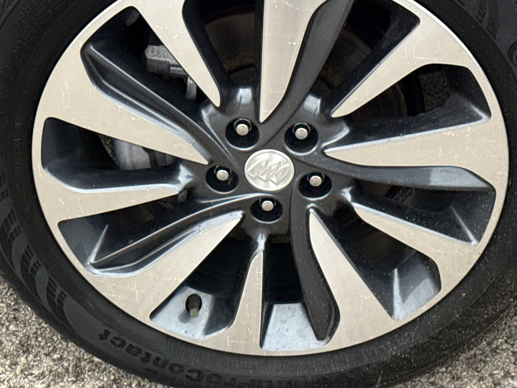 Used 2022 Buick Encore Preferred w/ Safety Package II image 9