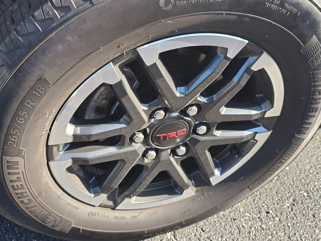 Used 2025 Toyota Tacoma TRD Sport AWD/4WD image 10