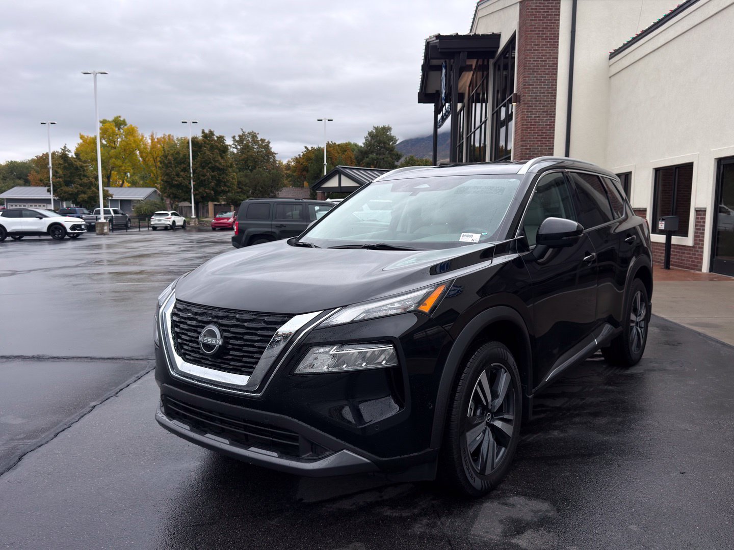Used 2023 Nissan Rogue SL w/ SL Premium Package AWD/4WD image 4