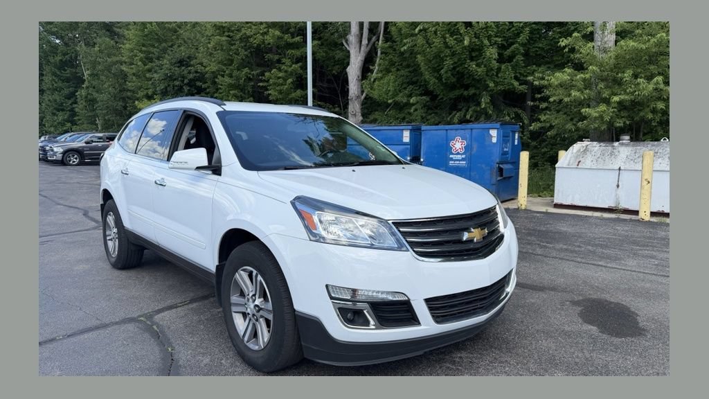 Used 2017 Chevrolet Traverse LT FWD image 1
