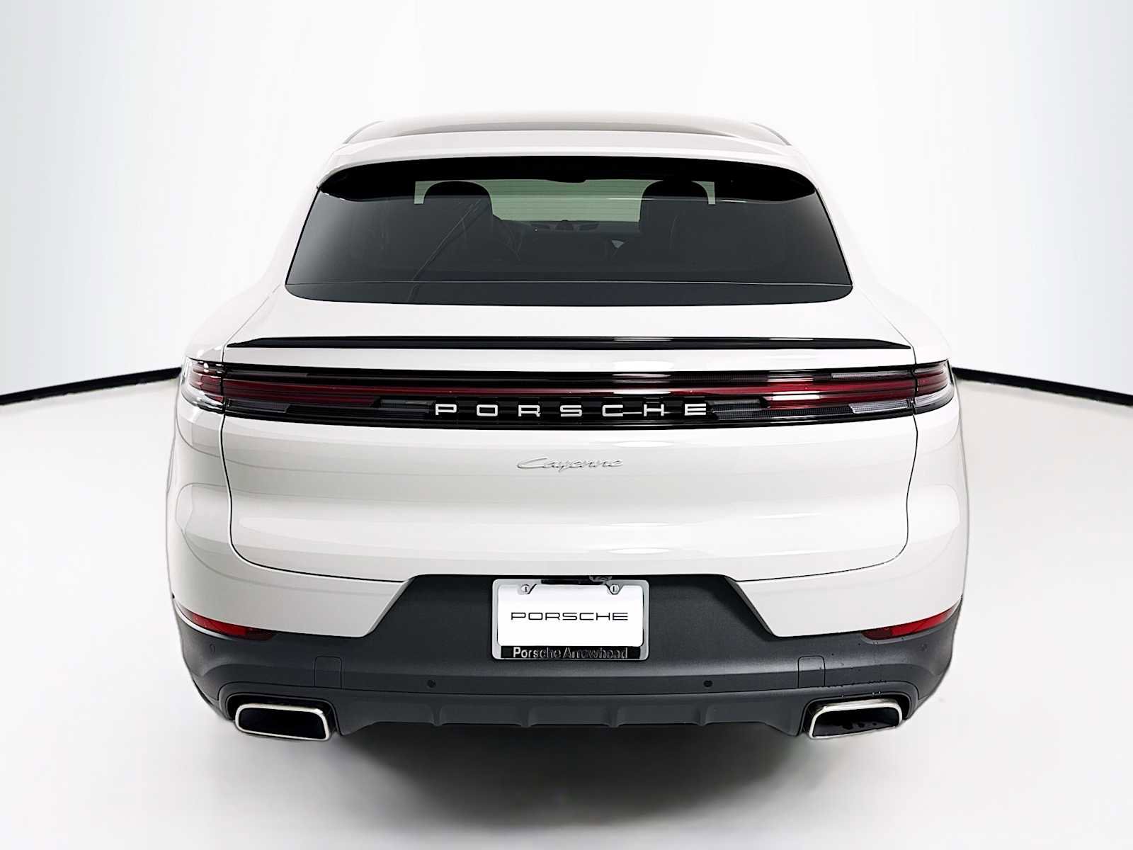 New 2025 Porsche Cayenne image 10