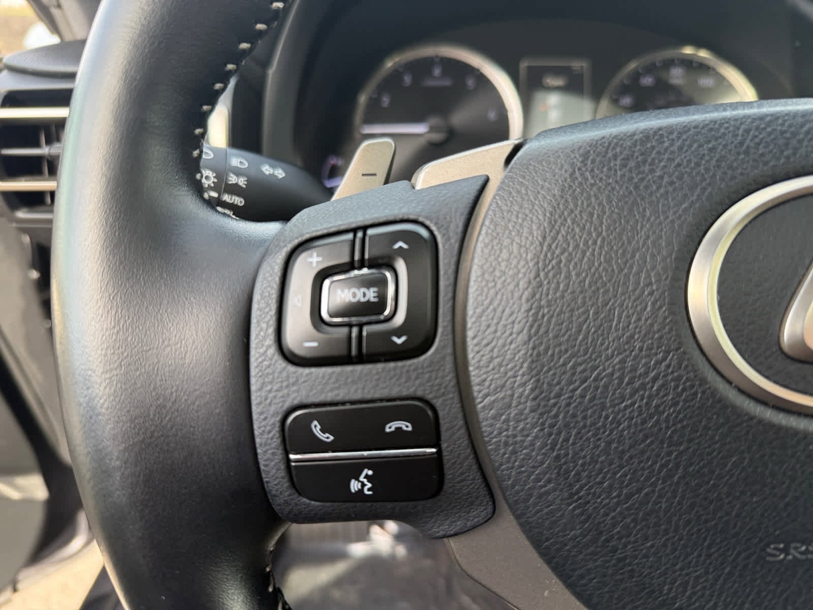 Used 2020 Lexus RC 300 AWD w/ Premium Package image 23