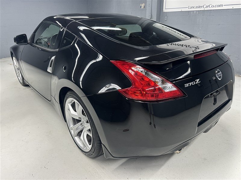 Used 2011 Nissan 370Z Coupe w/ Sport Pkg RWD image 3