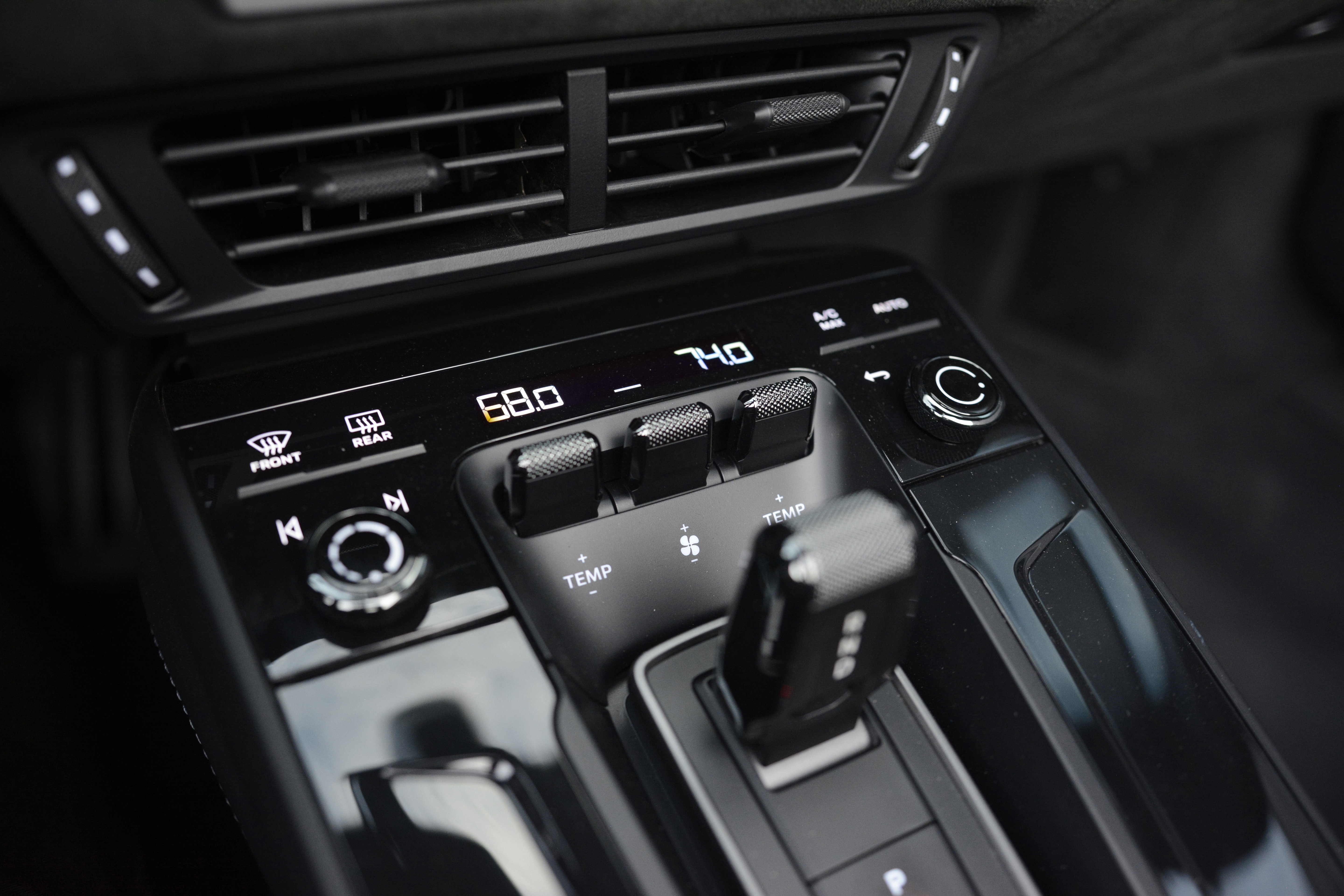 Certified 2025 Porsche 911 Carrera 4 GTS AWD/4WD image 24
