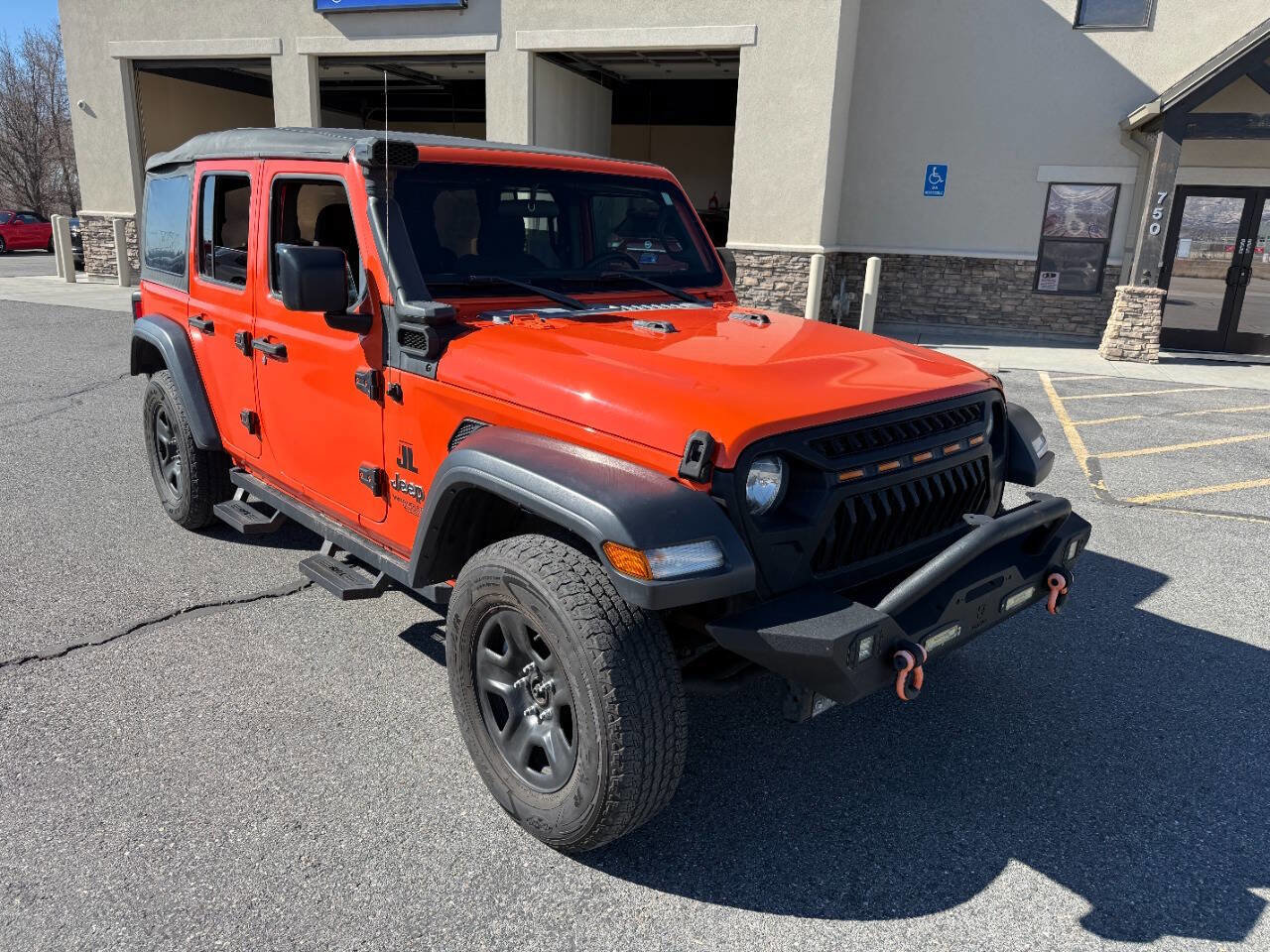 Used 2019 Jeep Wrangler Unlimited Sport image 1