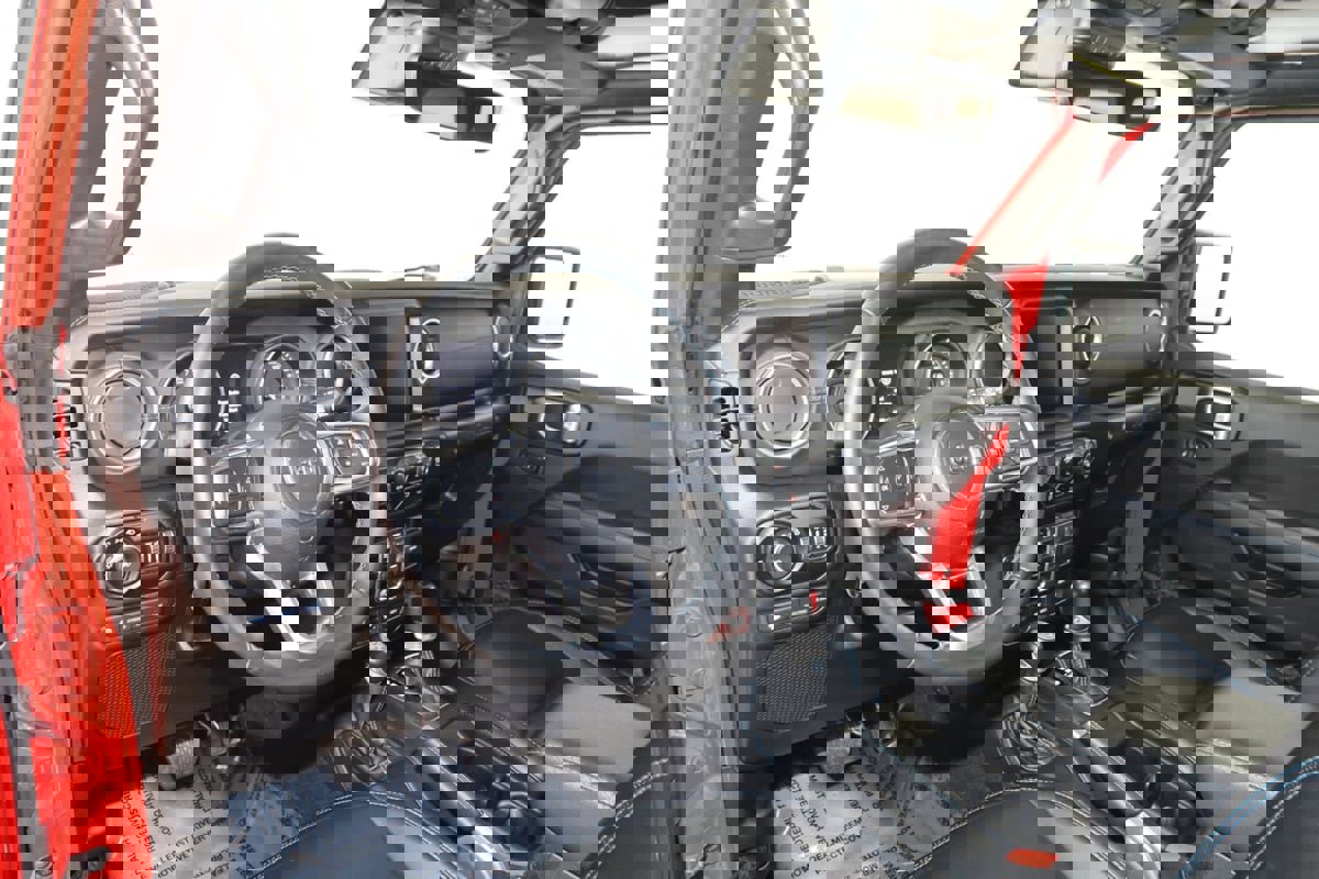 Used 2021 Jeep Wrangler Unlimited Rubicon 4xe w/ Steel Bumper Group image 27