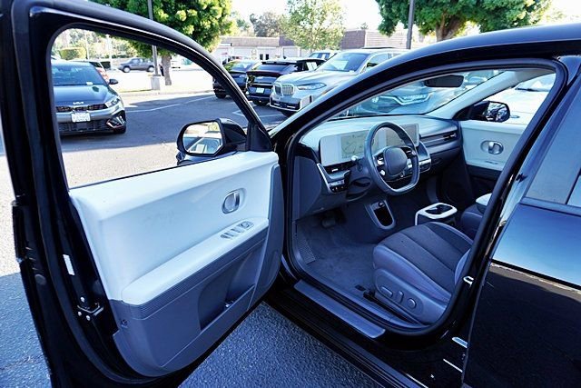 Certified 2024 Hyundai Ioniq 5 SEL RWD image 36