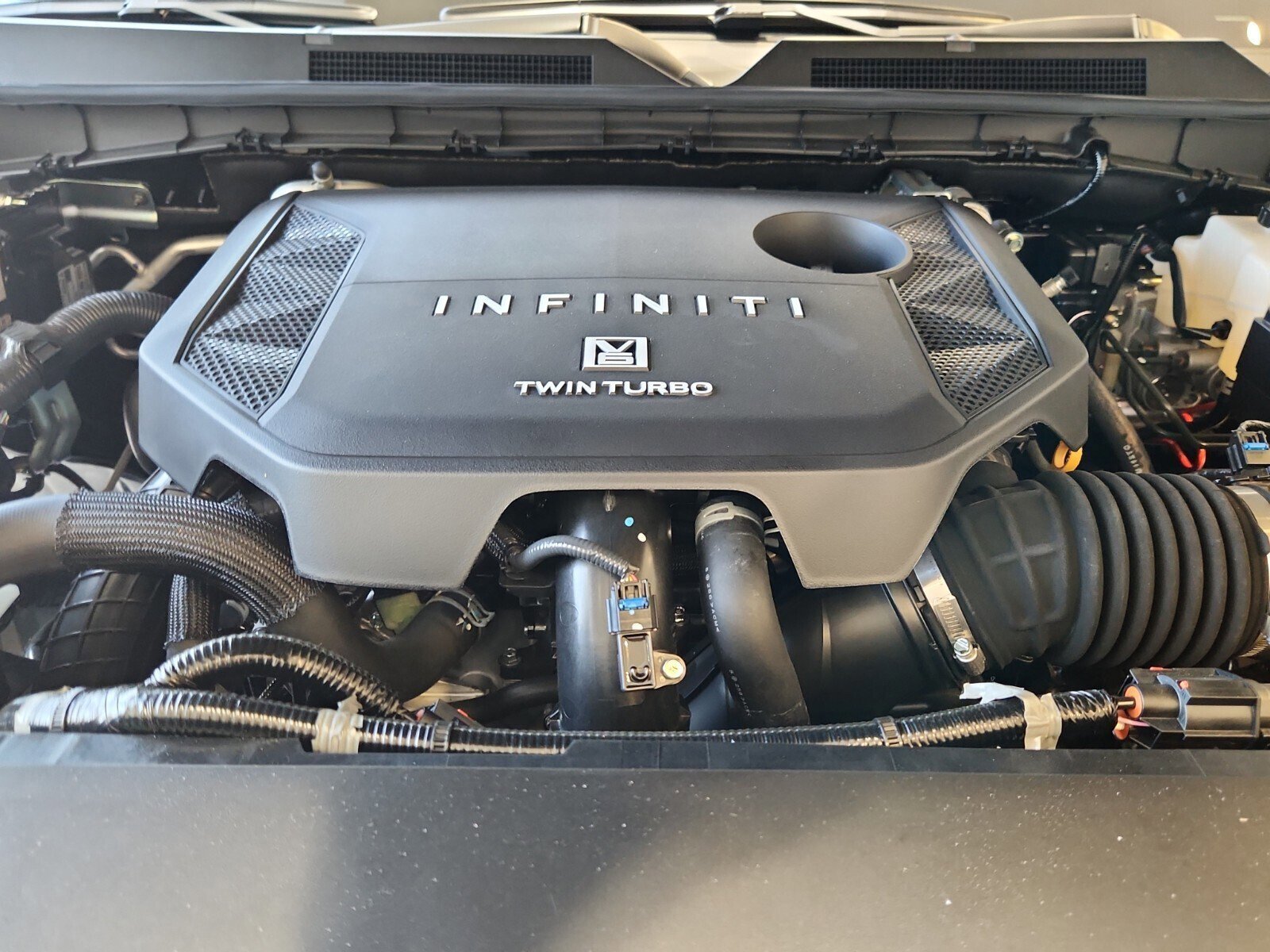 New 2026 INFINITI QX80 4WD image 21