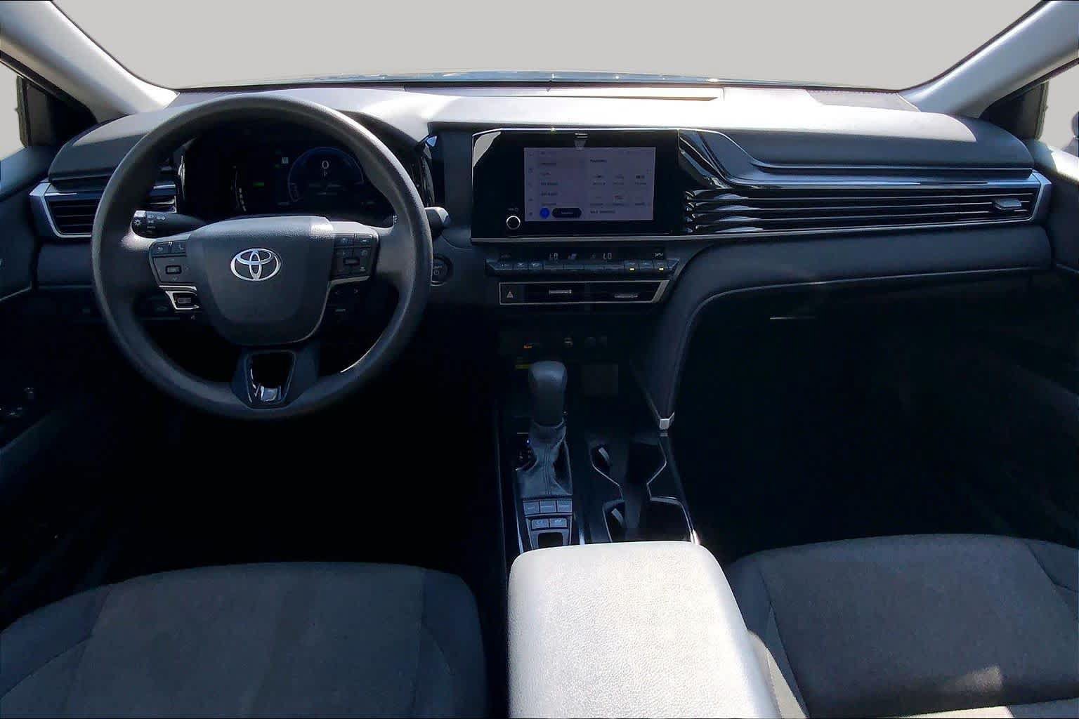 Used 2025 Toyota Camry LE FWD image 16