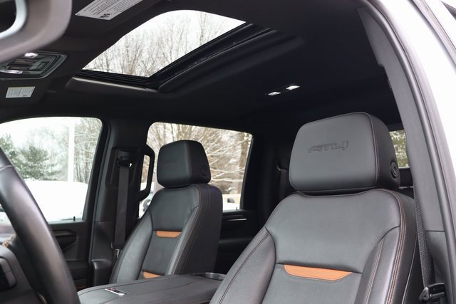 Used 2025 GMC Sierra 2500 AT4 w/ AT4 Premium Plus Package image 4