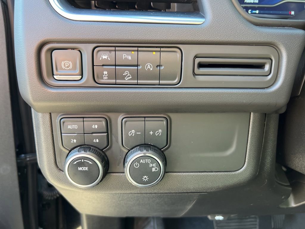 Used 2023 Chevrolet Tahoe Z71 image 11