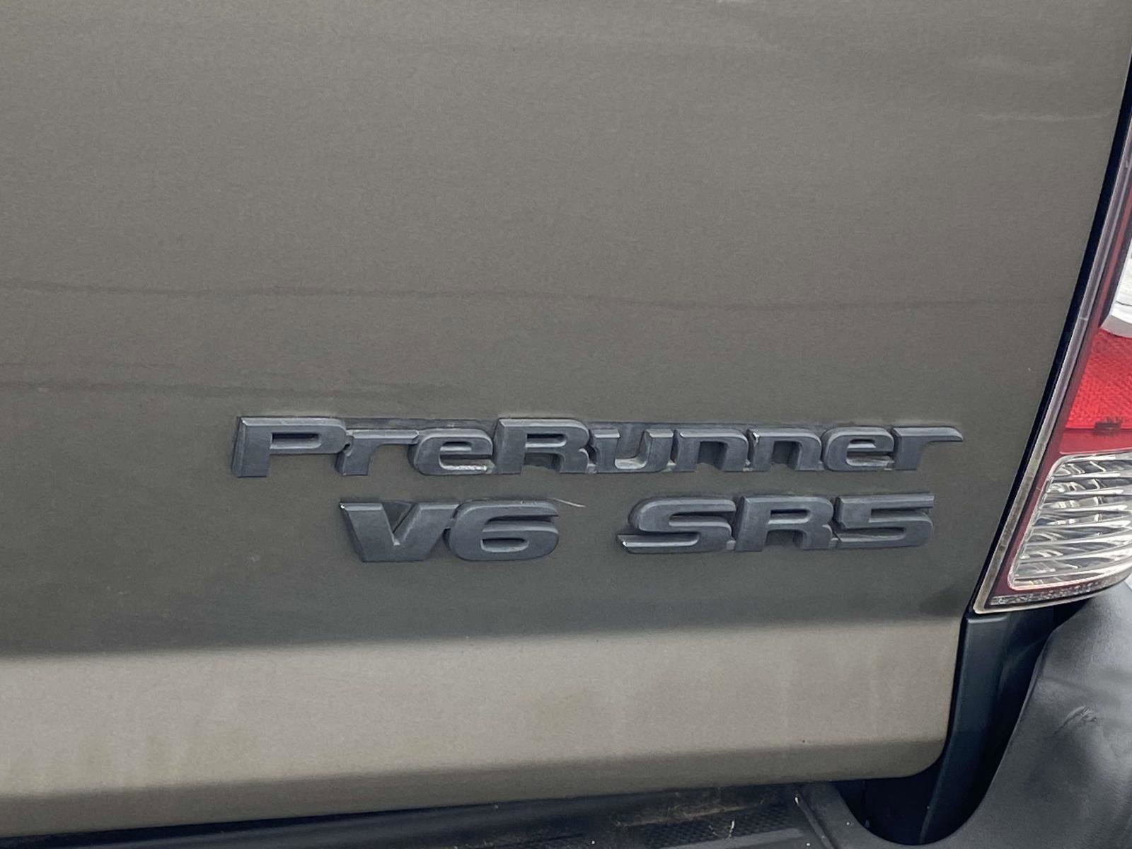 Used 2014 Toyota Tacoma PreRunner image 10