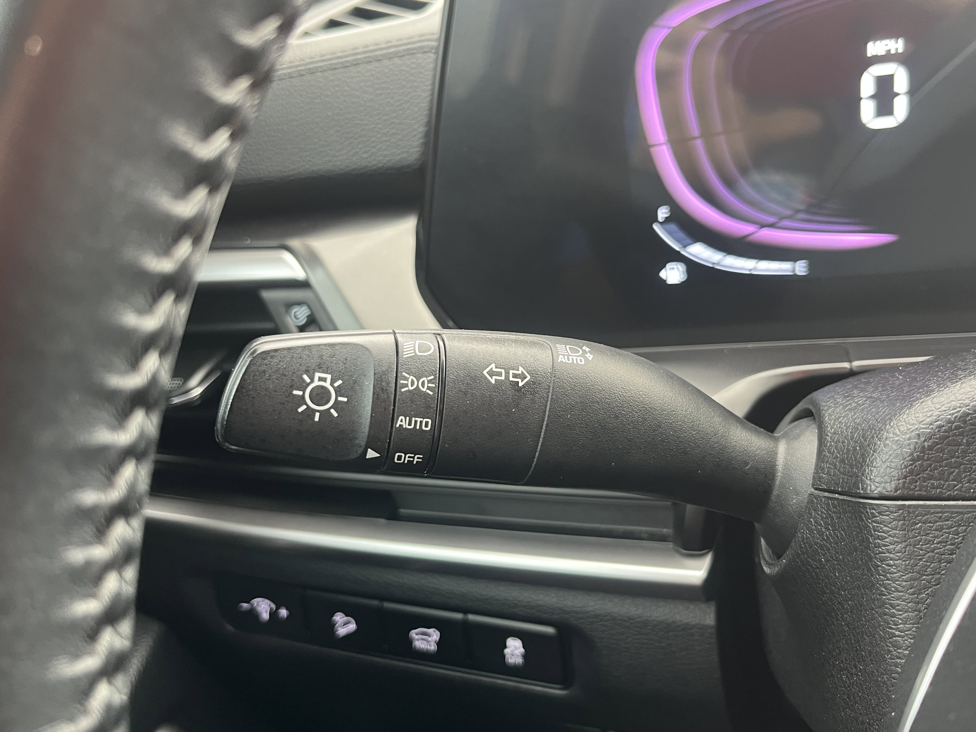 Used 2025 Kia Telluride S AWD/4WD image 22