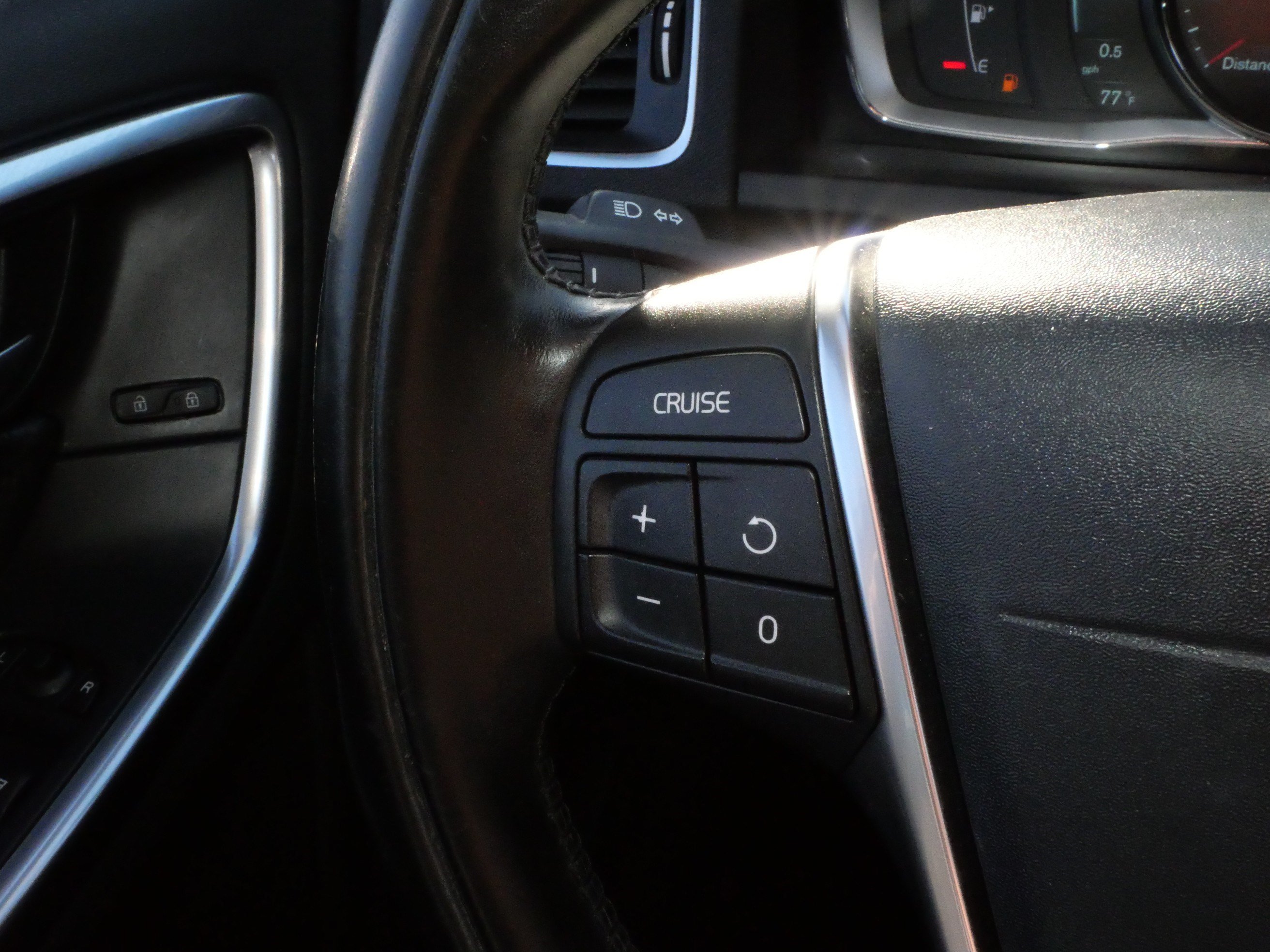 Used 2014 Volvo S60 T5 FWD image 26
