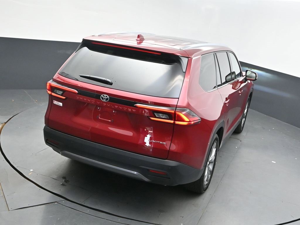Used 2025 Toyota Grand Highlander FWD image 39