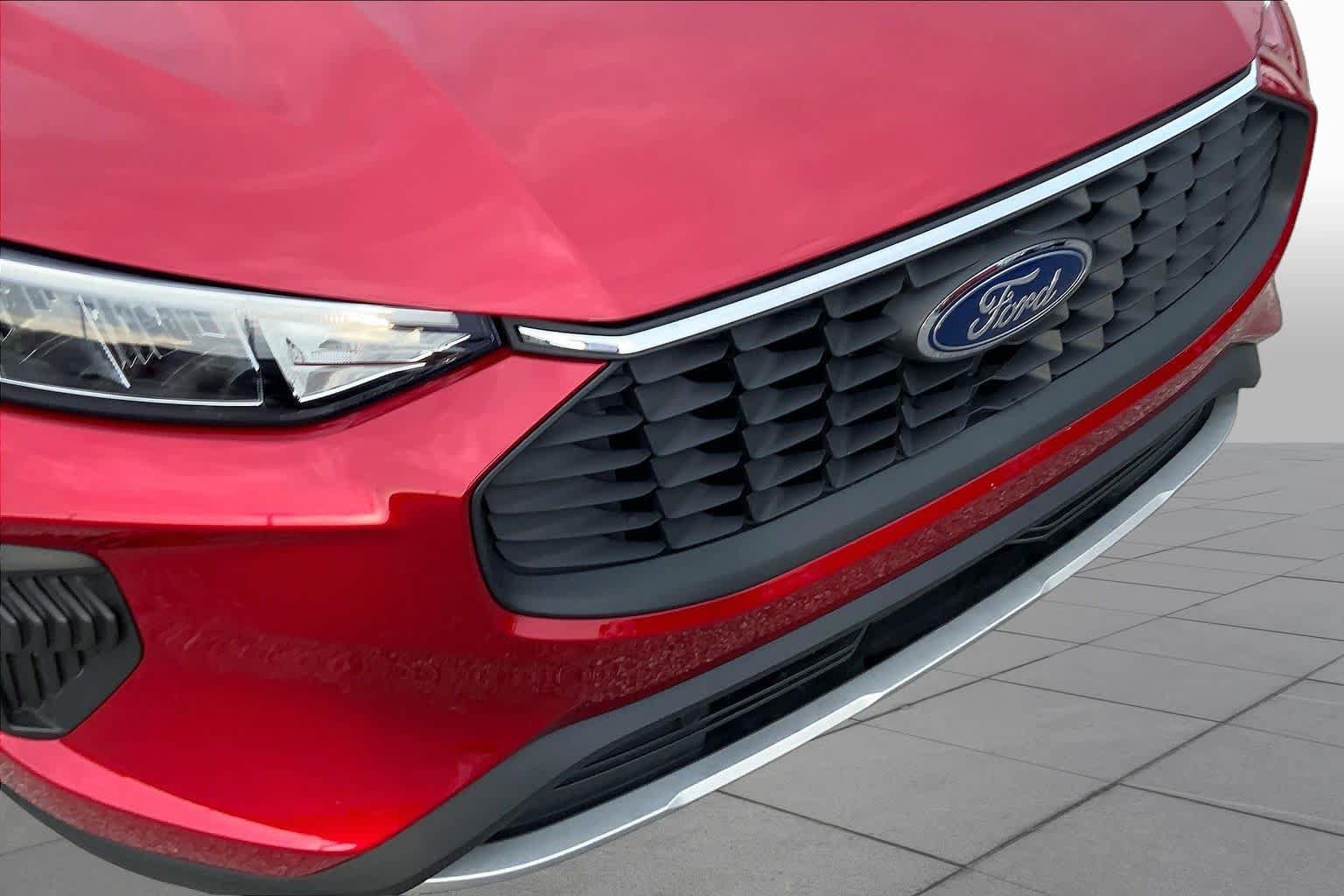 Certified 2023 Ford Escape Active AWD/4WD image 29