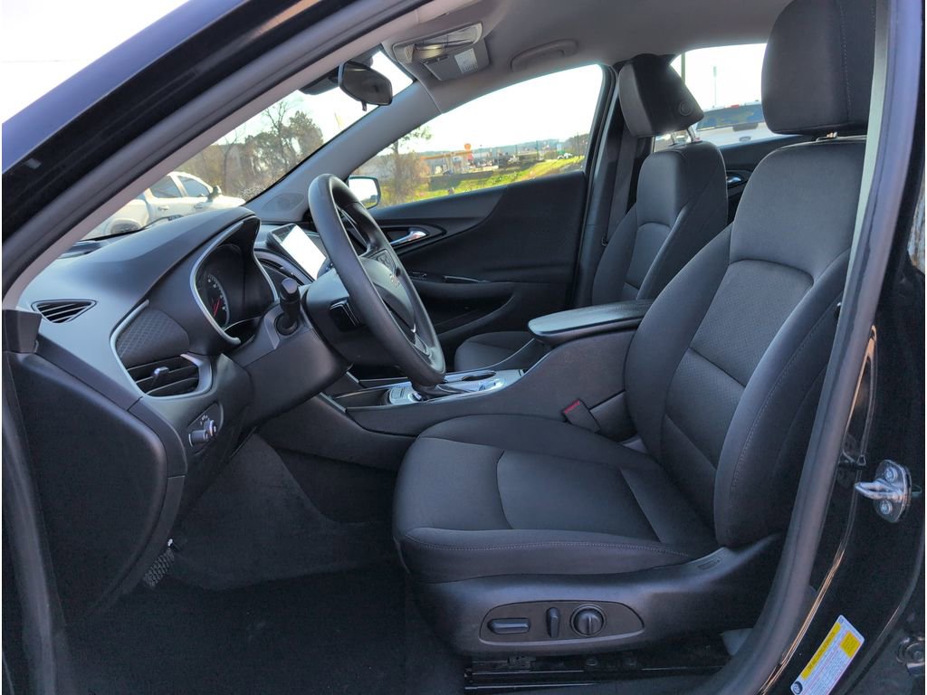 Used 2024 Chevrolet Malibu LT image 10