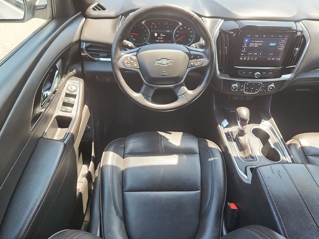 Used 2022 Chevrolet Traverse RS w/ LPO, Cargo Package FWD image 8