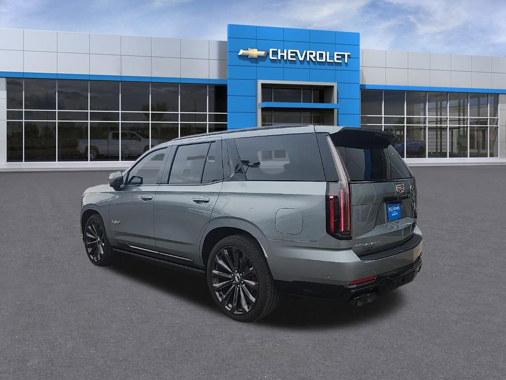 Used 2025 Cadillac Escalade V image 3