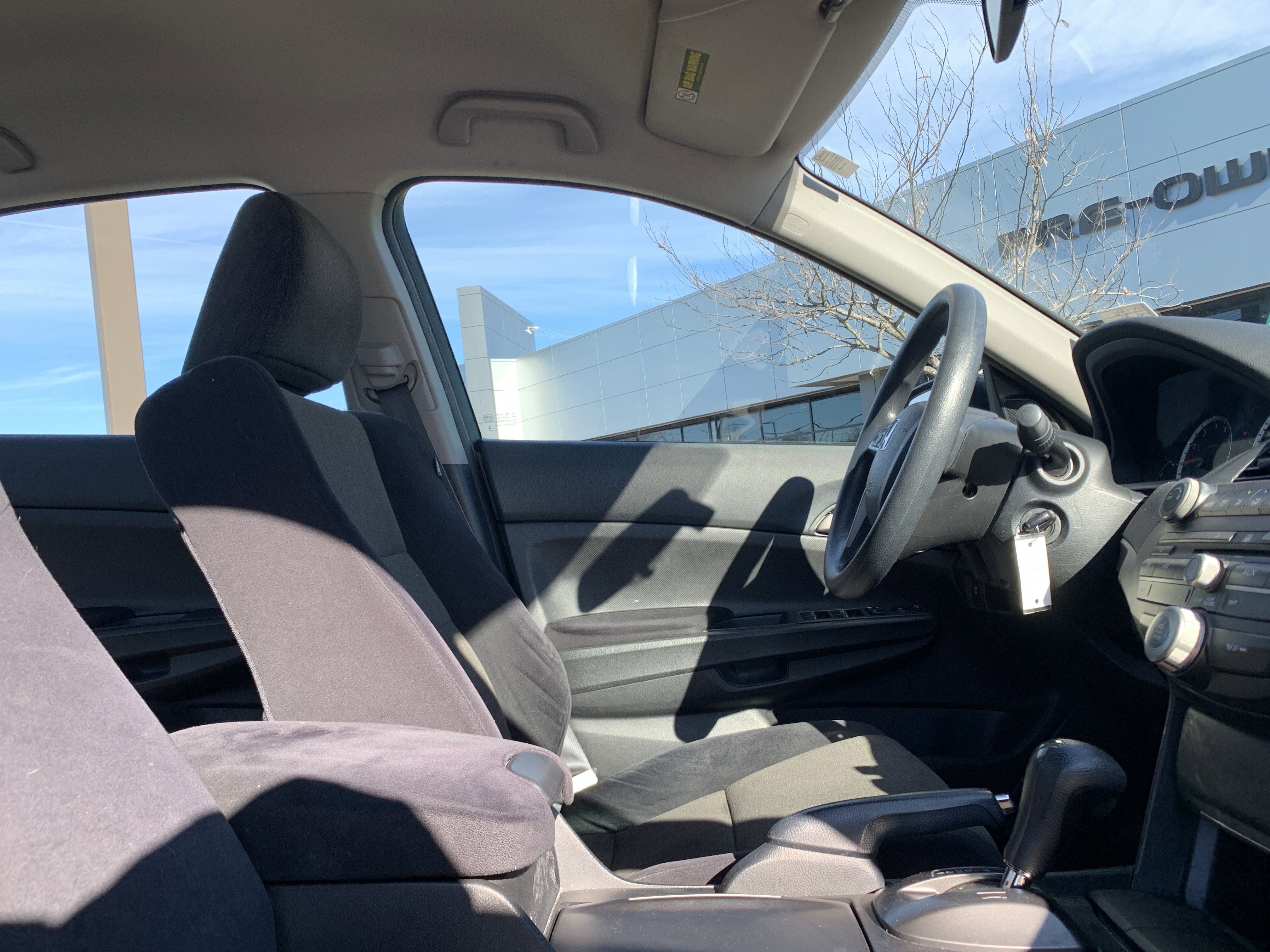 Used 2009 Honda Accord LX-P image 35