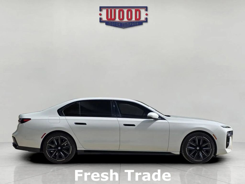 Used 2023 BMW 760i xDrive image 6